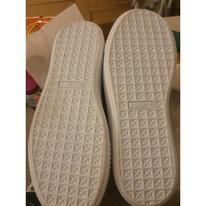 Puma pumps size 8