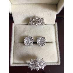 All brand new 1carat rings and matching stud earrings
