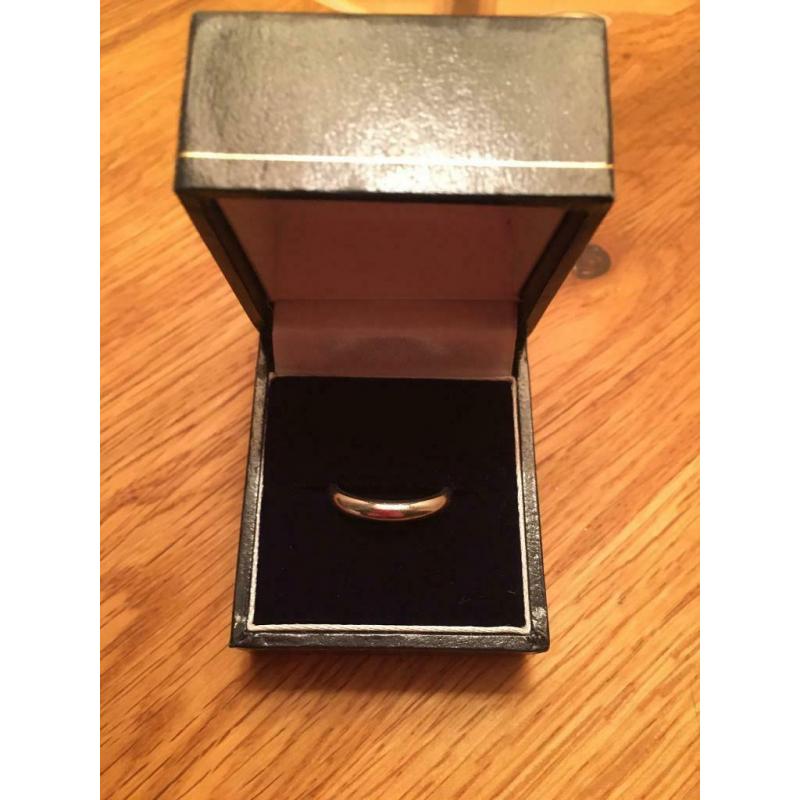 Platinum Wedding Band