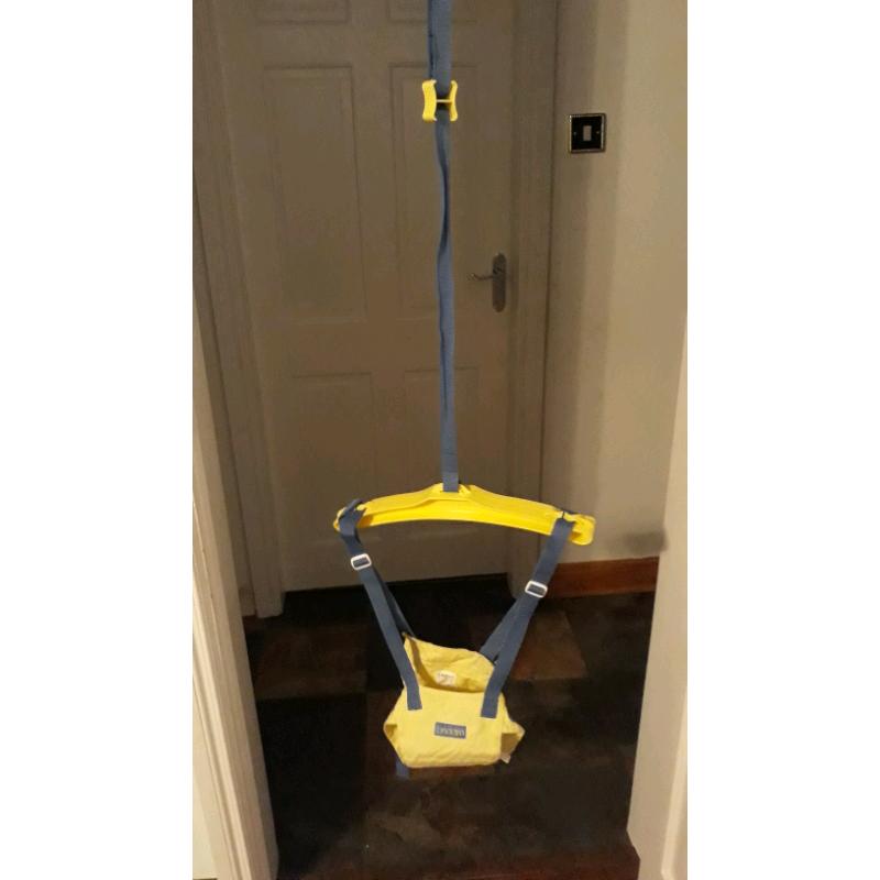 Door bouncer