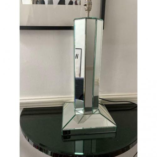 Contemporary glass lamp