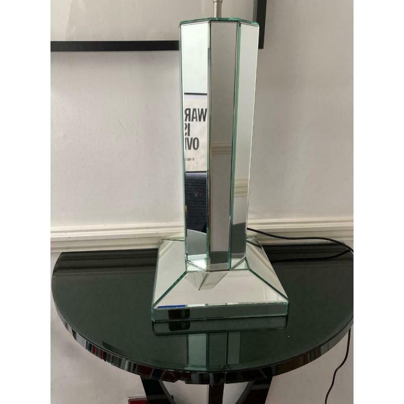Contemporary glass lamp