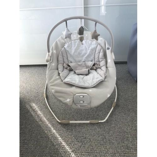 Baby bouncer chair