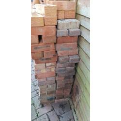 900+Assorted bricks,pavers and a few offcuts