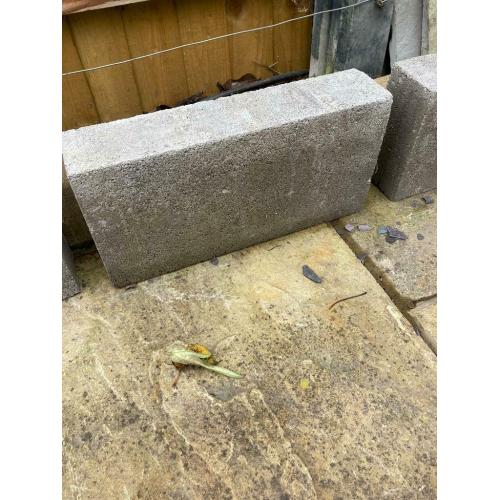 Wanted Concrete blocks