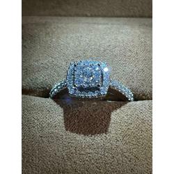 Diamond engagement ring
