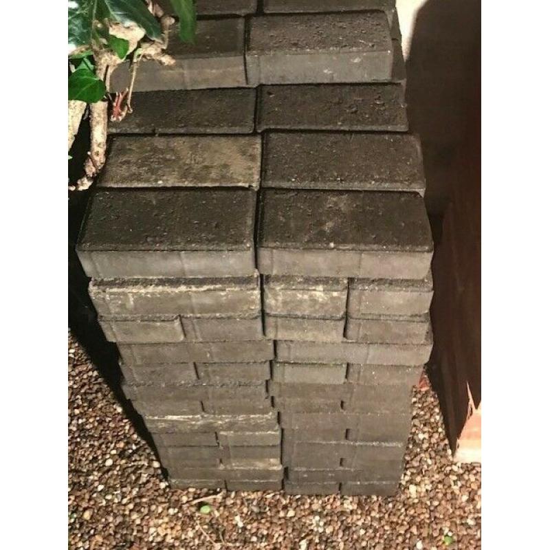 BRICKS AS NEW ROOF TILES AND ROOF RIDGES
