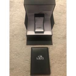 Leo platinum diamond ring