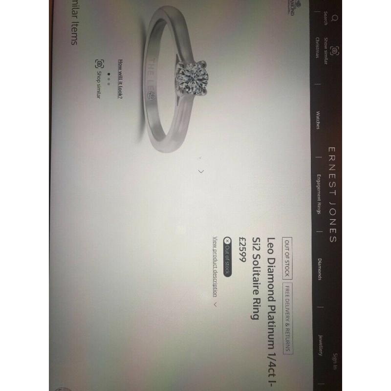 Leo platinum diamond ring