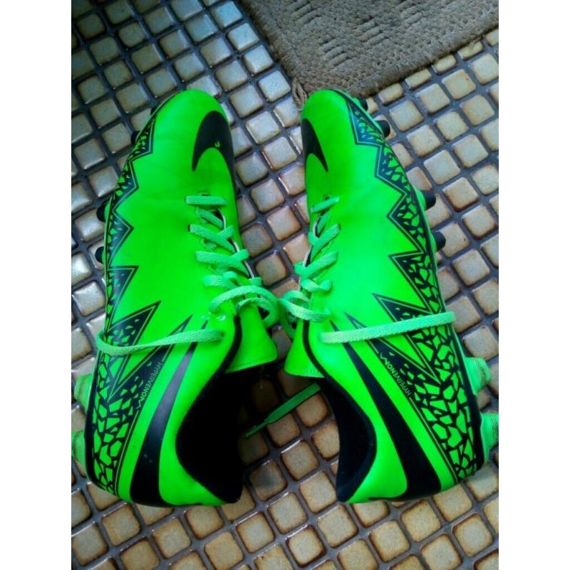Nike Hypervenom football boots