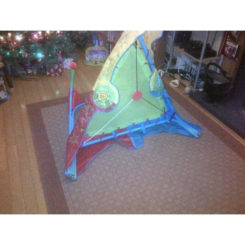 Jumpstart Triangular Trampoline