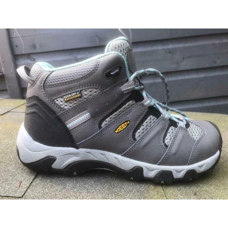 Keen Walking Boots