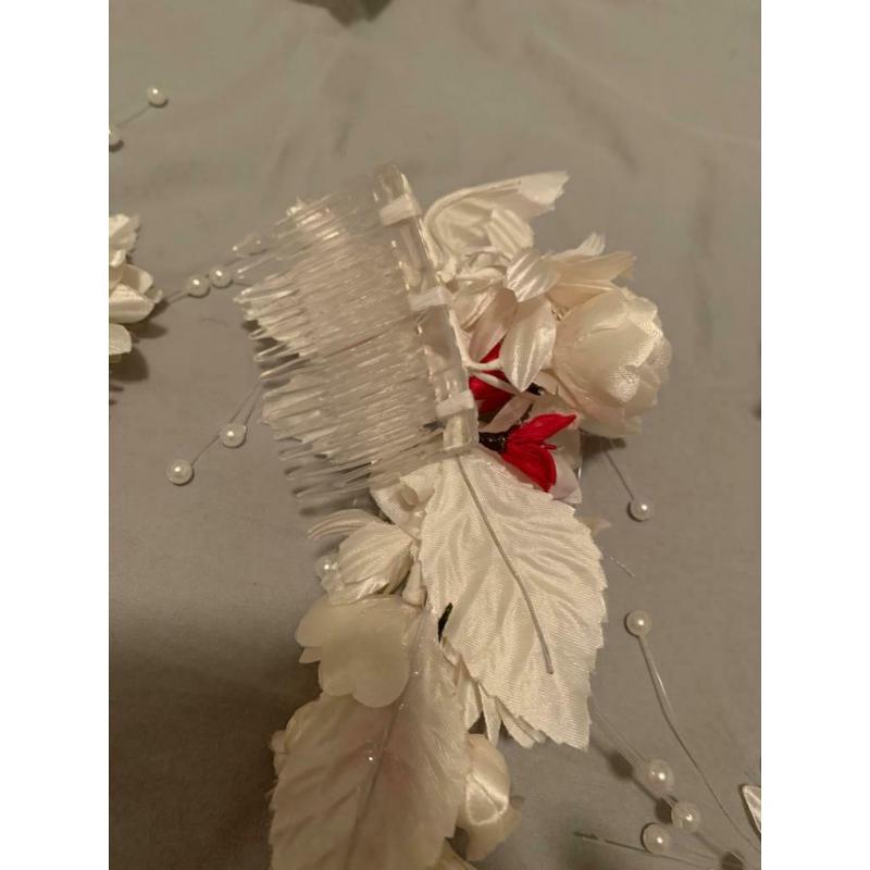 3 x Bridesmaid hair accessories