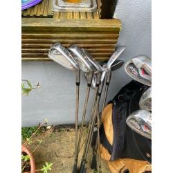 Golf clubs / golf bag / golf trolley