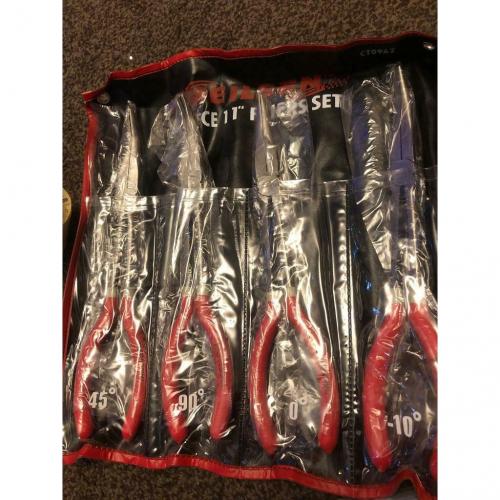 Long pliers
