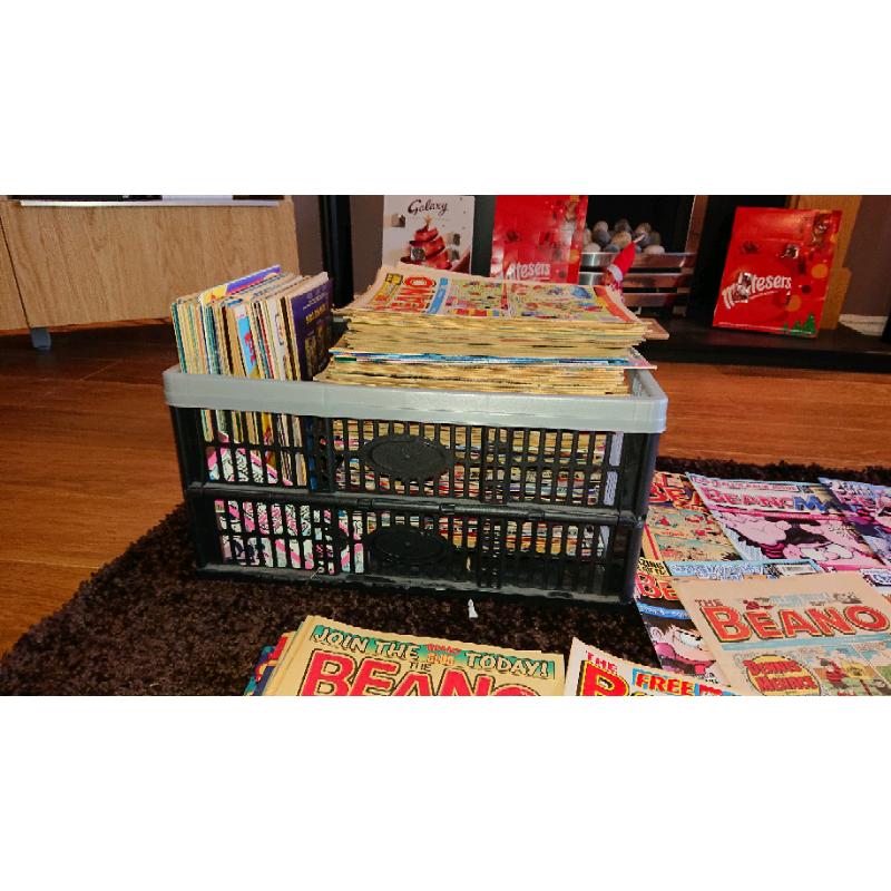Large selection of Beano Comics