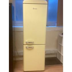 Swan Fridge Freezer