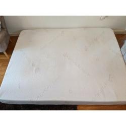 King size Memory foam mattress