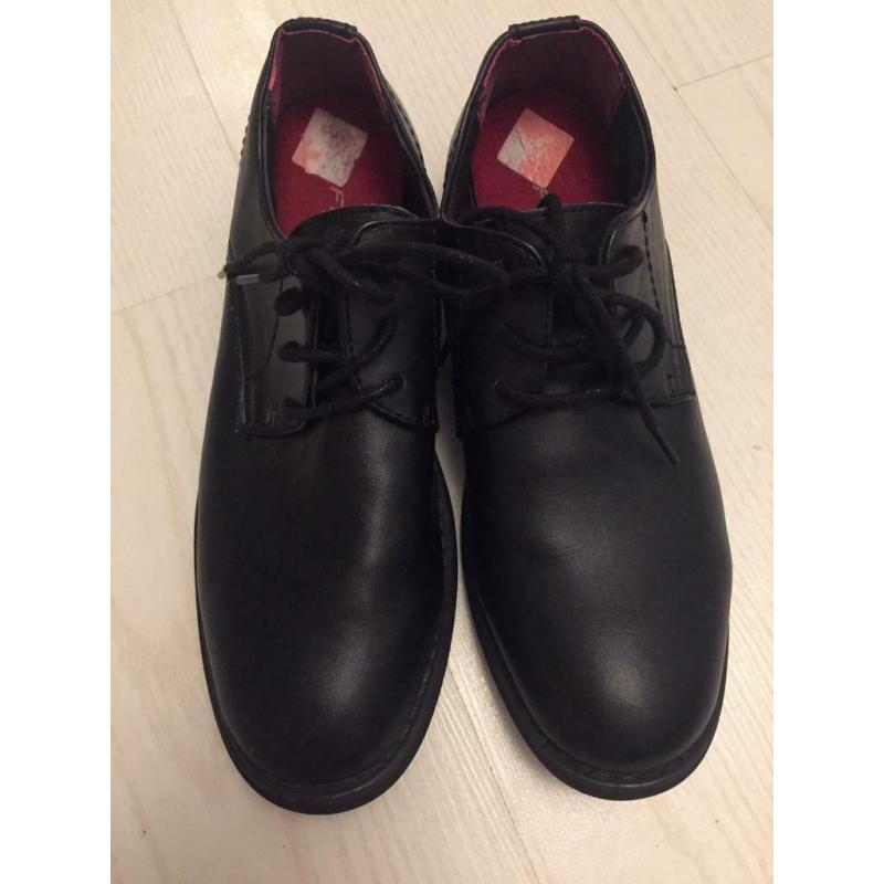 Leather shoes