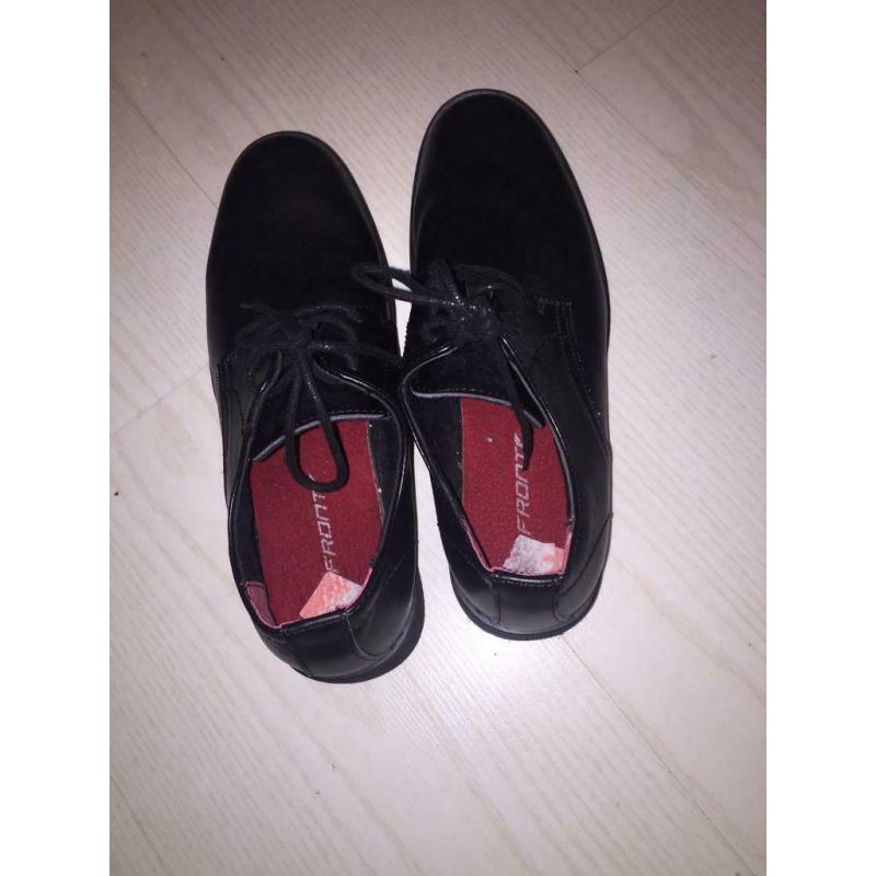 Leather shoes