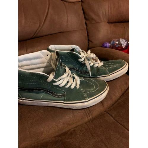 Vans off the wall skateboard trainers size 4 green