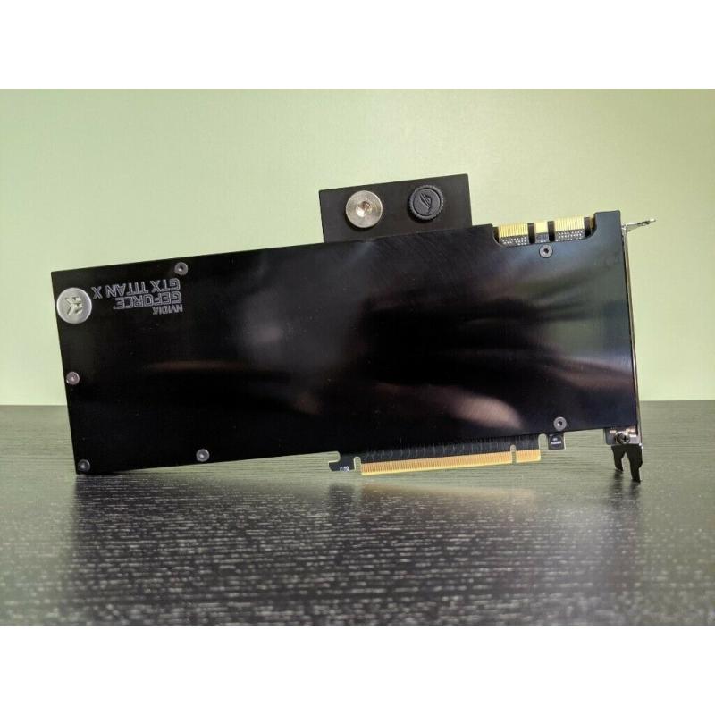 NVIDIA GTX Titan X w/ EK Waterblock - ?300 ono